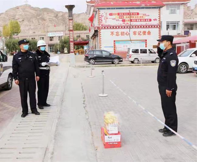 肃南：警营“啄木鸟”让疫情防控阻击战 有力度有温度